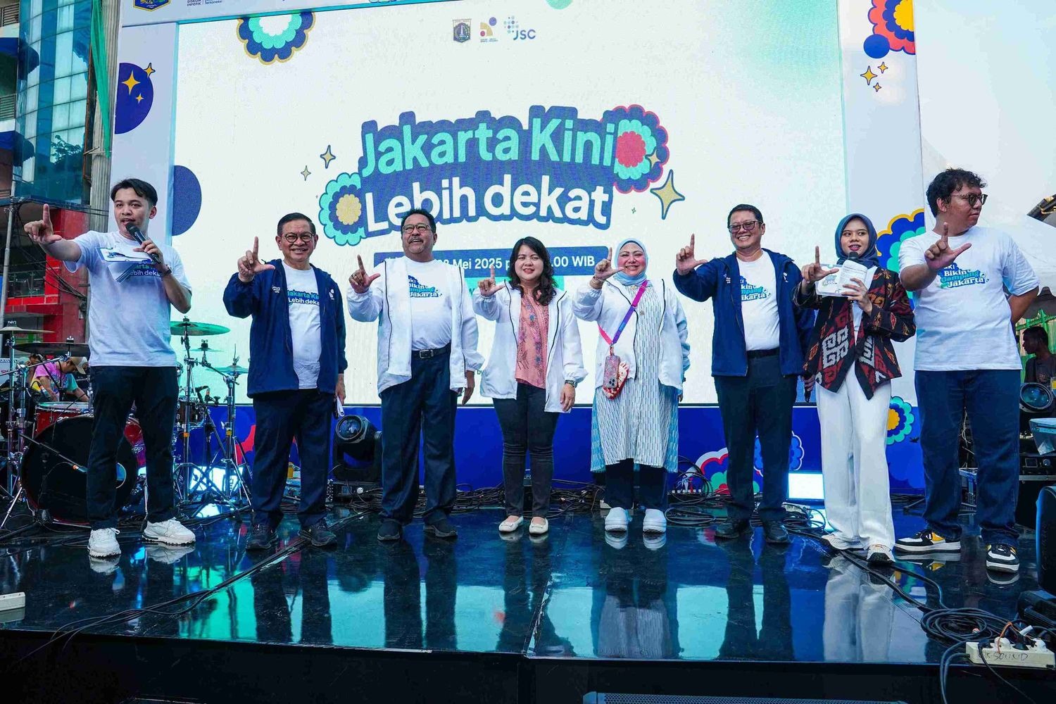 At the Jakarta Kini Lebih Dekat event, JAKI launched new features and 100 CCTV units to help build a safer, more inclusive, and connected city.